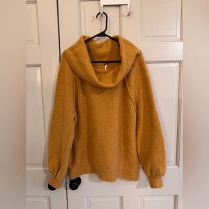 Free People Women's Echo Beach Pullover Yellow Knit Sweater Cowl Neck Size M